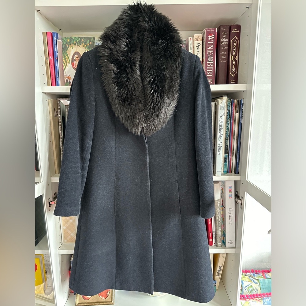 FERAUD 75% Black Wool Coat w/ removable faux fur collar